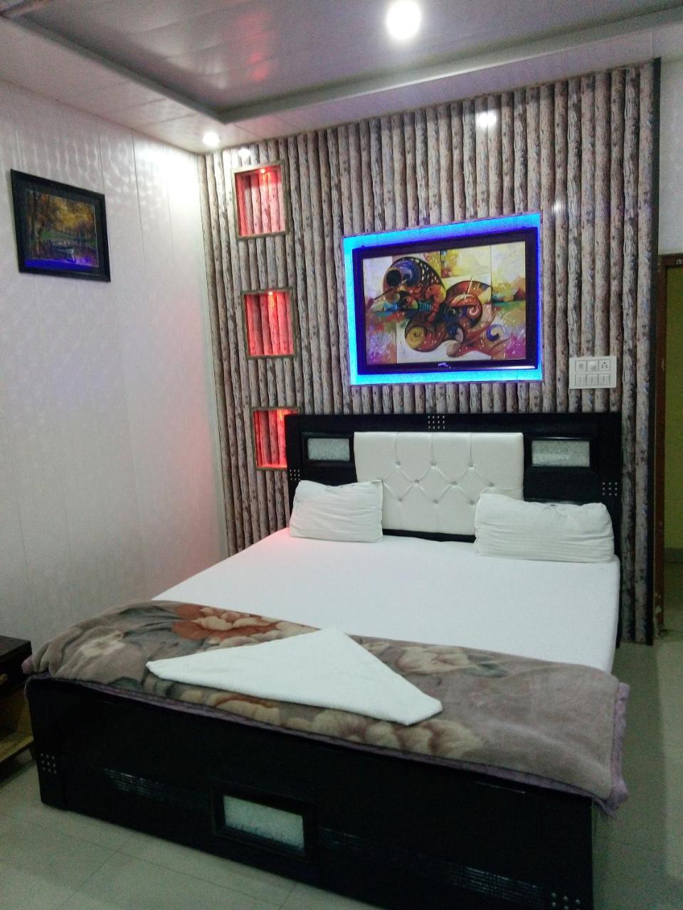 Hotel Sunrise Orai Exterior foto